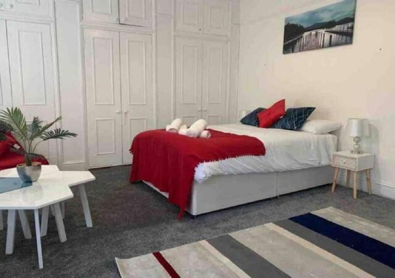 Balham, South London Spacious Guest House 5, 6 Rooms Available Zewnętrze zdjęcie